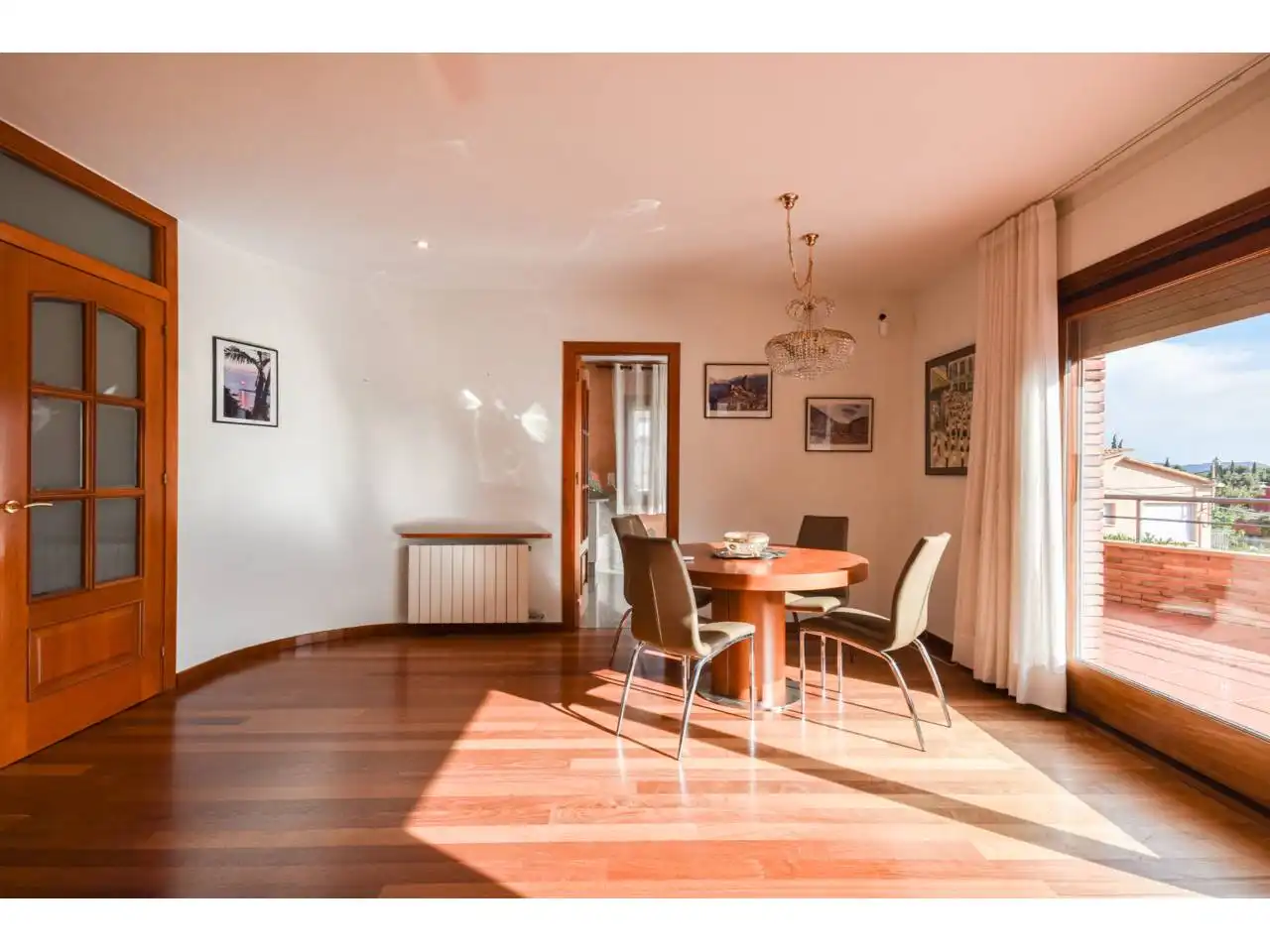 Comedor de Casa o chalet en venta en Granollers con Calefacción, Jardín privado y Parquet