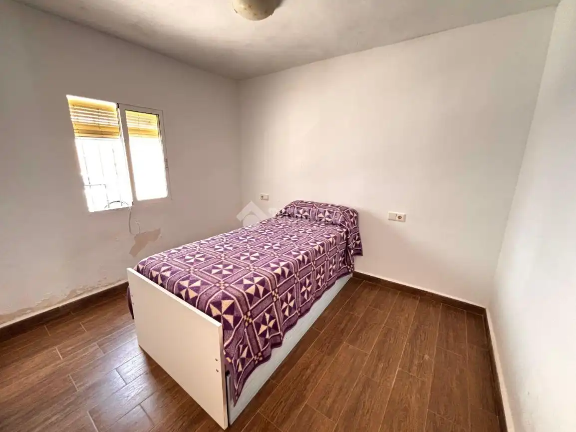 Schlafzimmer von Haus oder Chalet zum Verkauf in Jódar mit Parkett