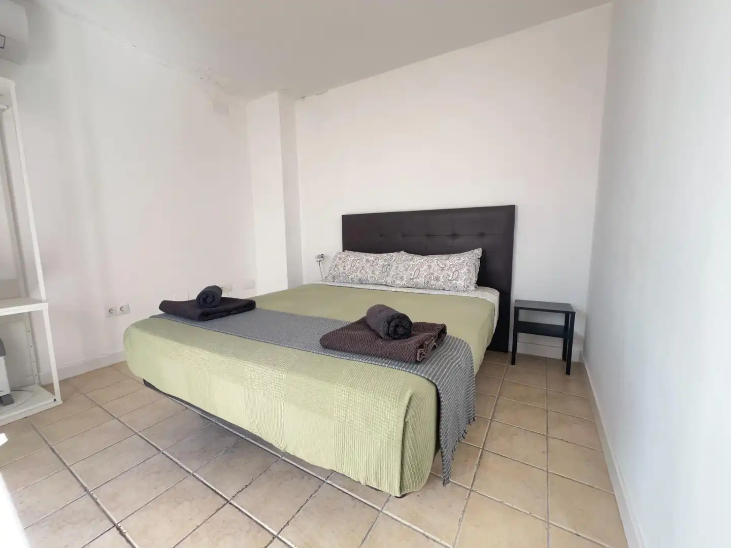 Habitación de Edificio en venta en Málaga