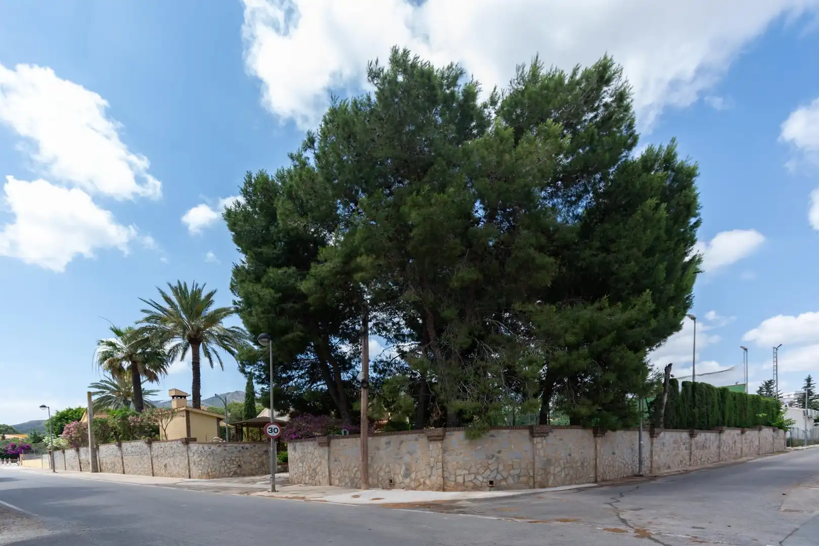 Vista exterior de Casa o xalet en venda en Cartagena amb Aire condicionat, Calefacció i Jardí privat