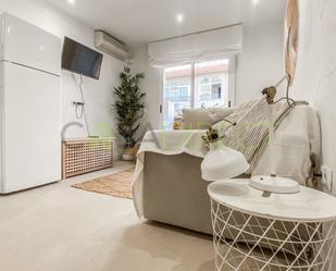 Sala d'estar de Apartament de lloguer en Torrevieja amb Aire condicionat i Terrassa