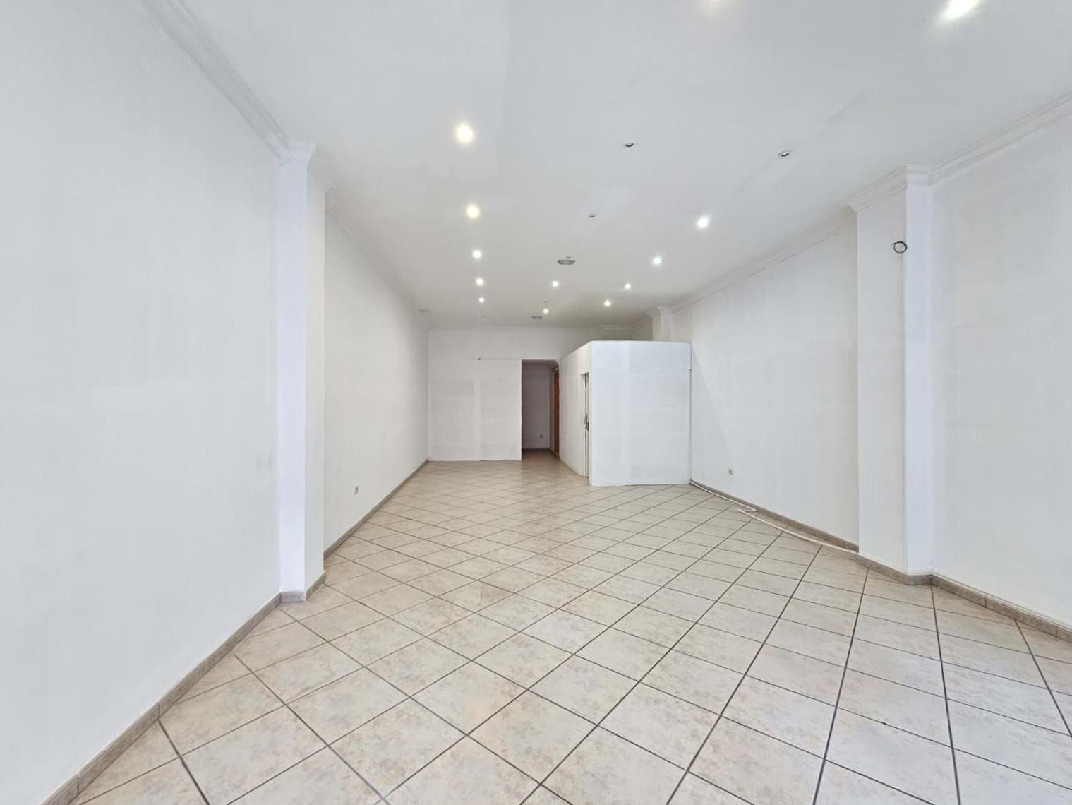 Premises to rent in AVENIDA DE LOS MAJUELOS N., El Sobradillo, Suroeste