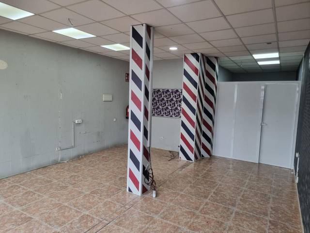 Local comercial en Alquiler en Ugena