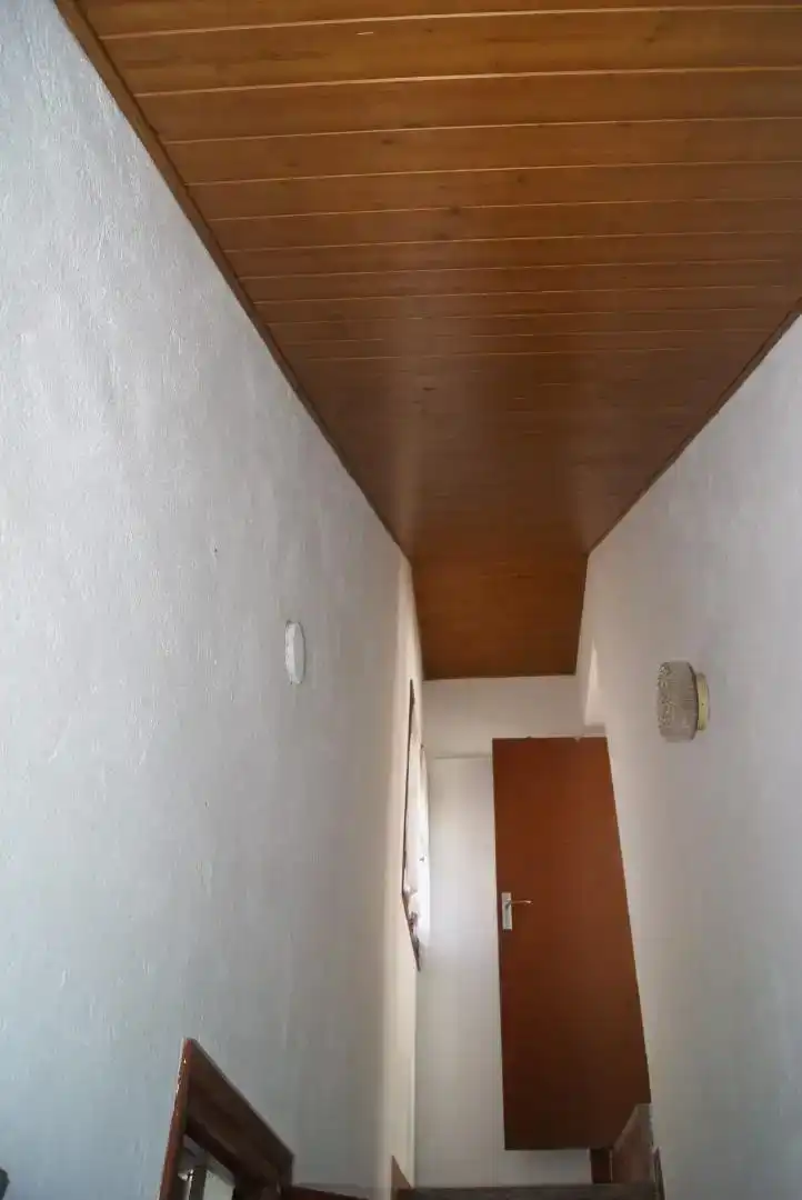 Wohnung zum Verkauf in Biel mit Klimaanlage, Privatgarten und Abstellraum