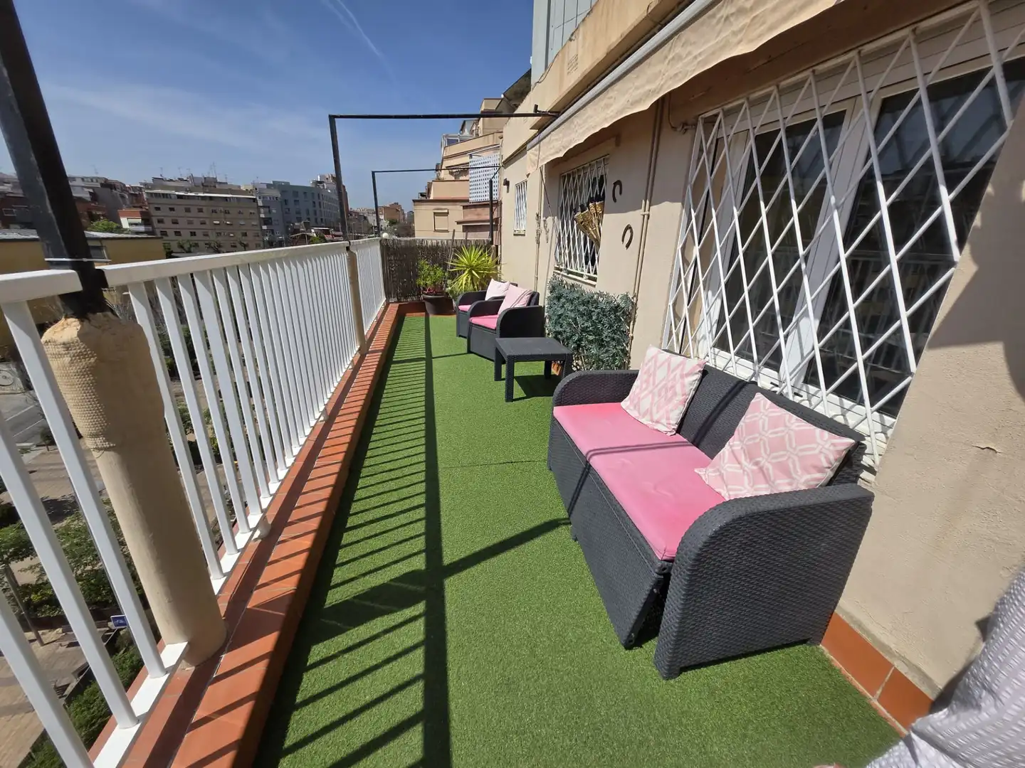Terraza de Ático en venta en L'Hospitalet de Llobregat con Aire acondicionado, Terraza y Amueblado