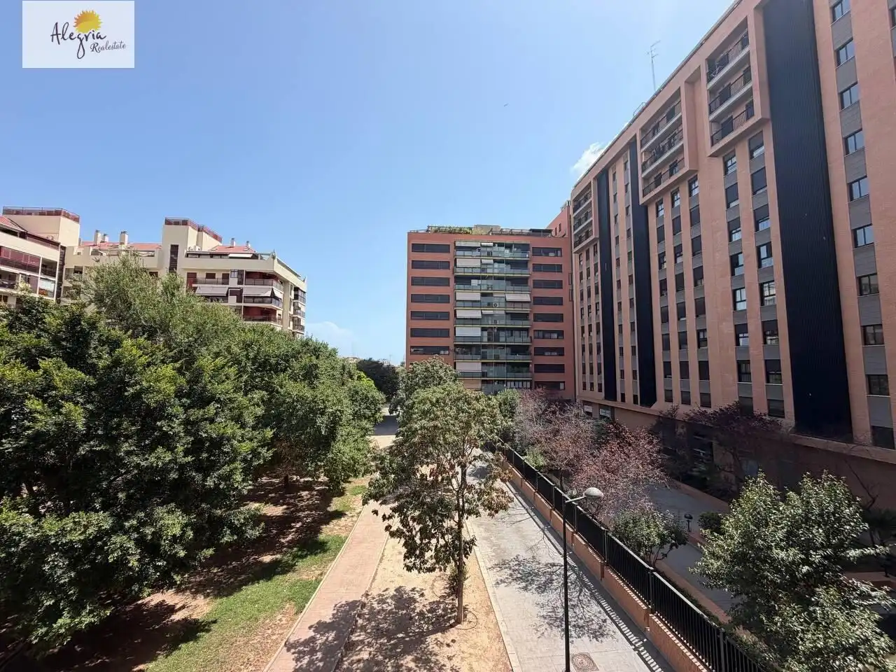 Vista exterior de Apartament de lloguer en Valencia amb Aire condicionat, Calefacció i Jardí privat