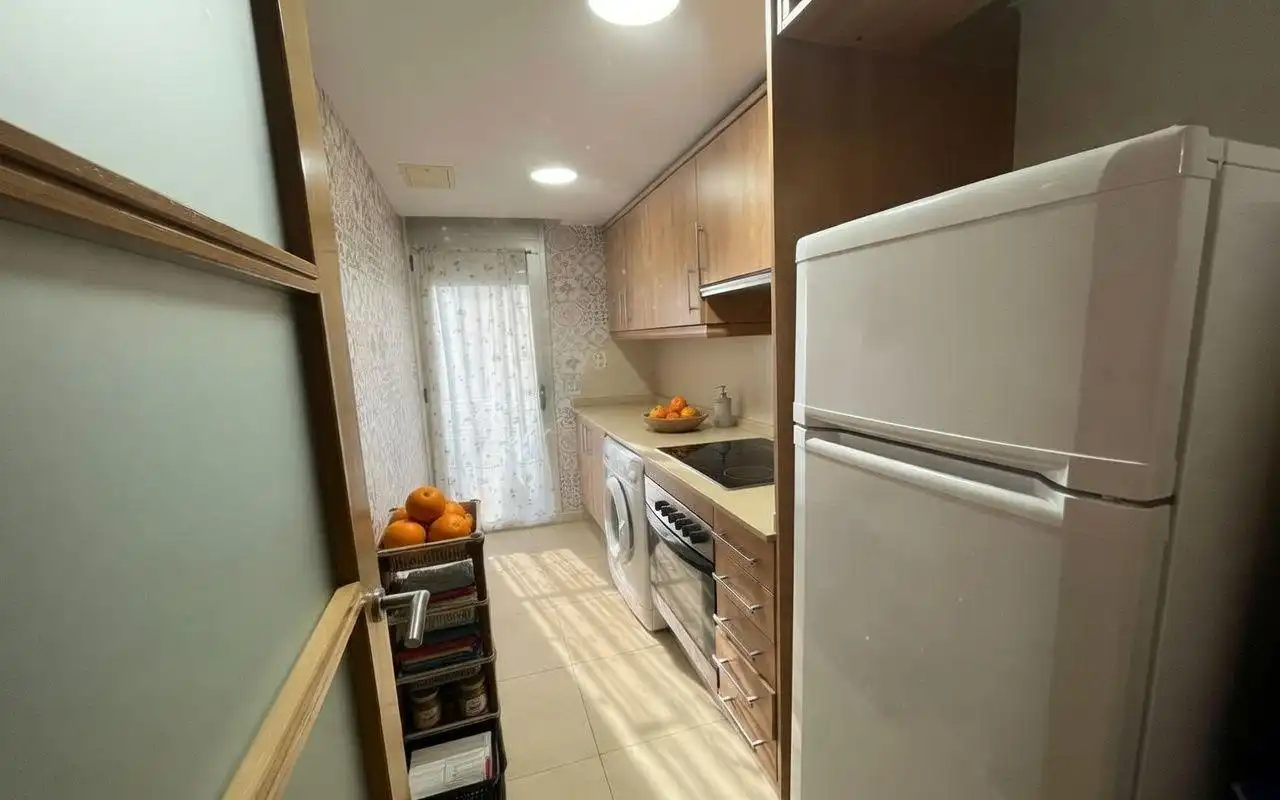 Cuina de Apartament en venda en La Ràpita amb Calefacció, Terrassa i Moblat