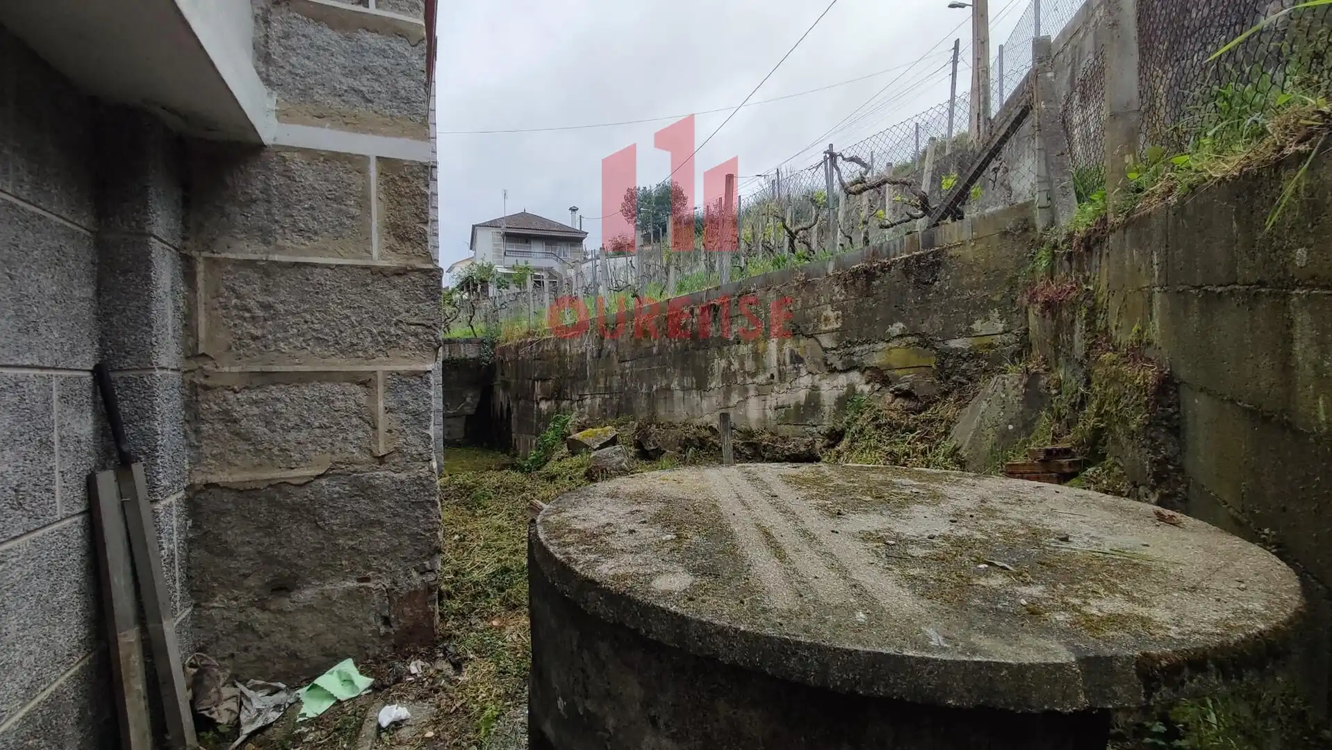 Casa o xalet en venda en Ourense Capital  amb Calefacció i Jardí privat
