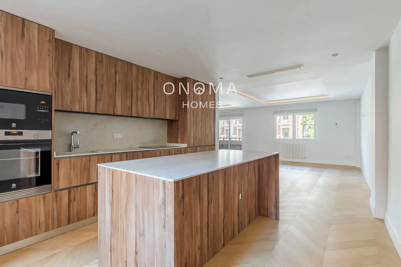 Piso con piscina en venta en General Martinez Campos, imagen 5