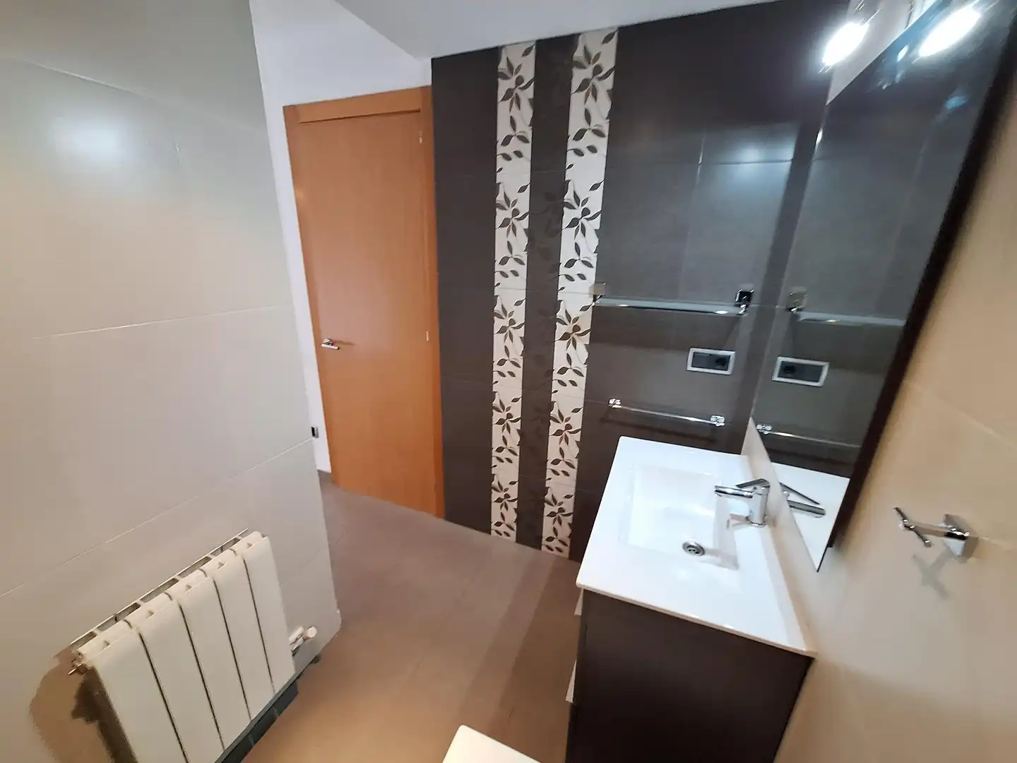 Baño de Piso en venta en Vilanova del Camí con Calefacción, Terraza y Trastero