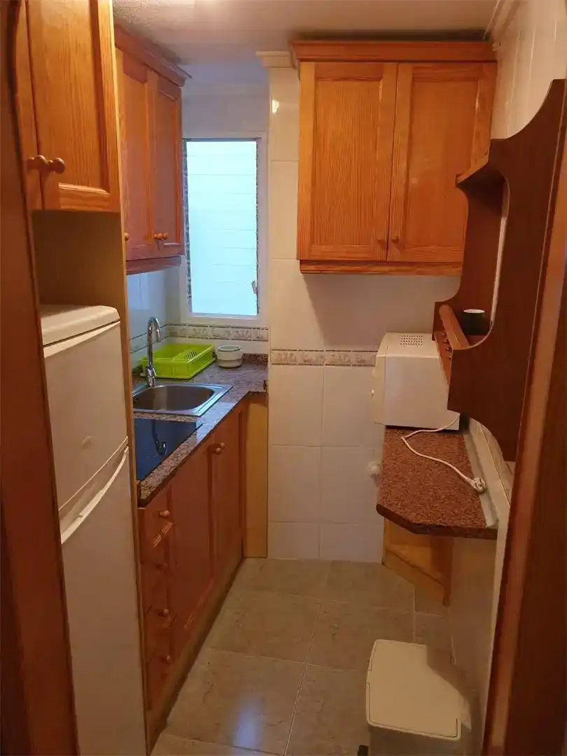 Cuina de Apartament en venda en Torrevieja amb Aire condicionat i Balcó