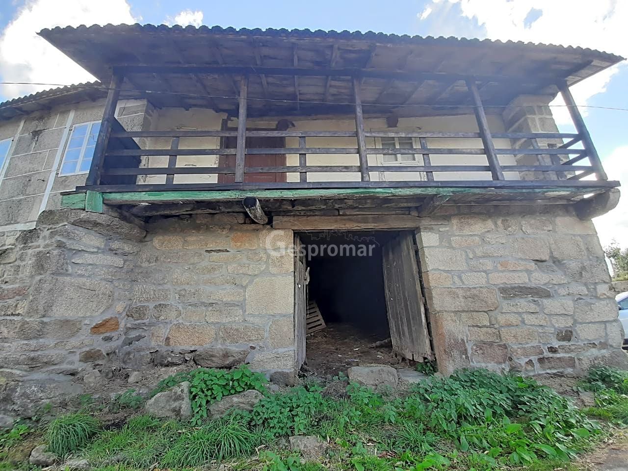 Vista exterior de Finca rústica en venda en Castro Caldelas amb Jardí privat i Balcó