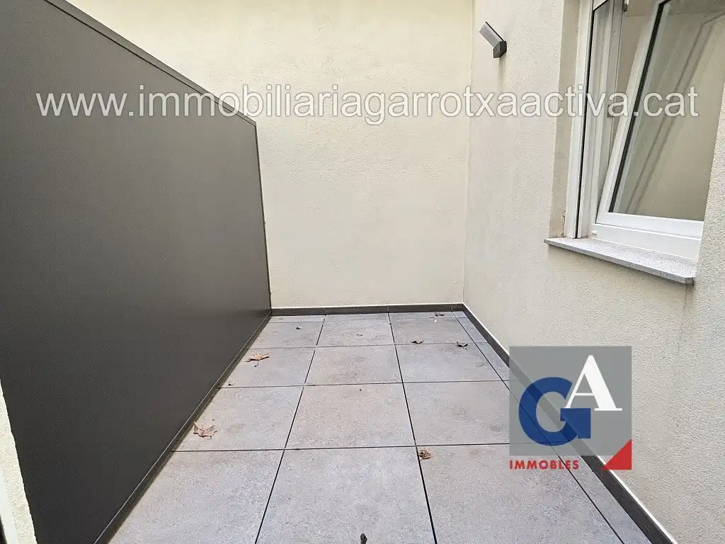 Terraza de Piso en venta en Olot con Calefacción, Terraza y Balcón