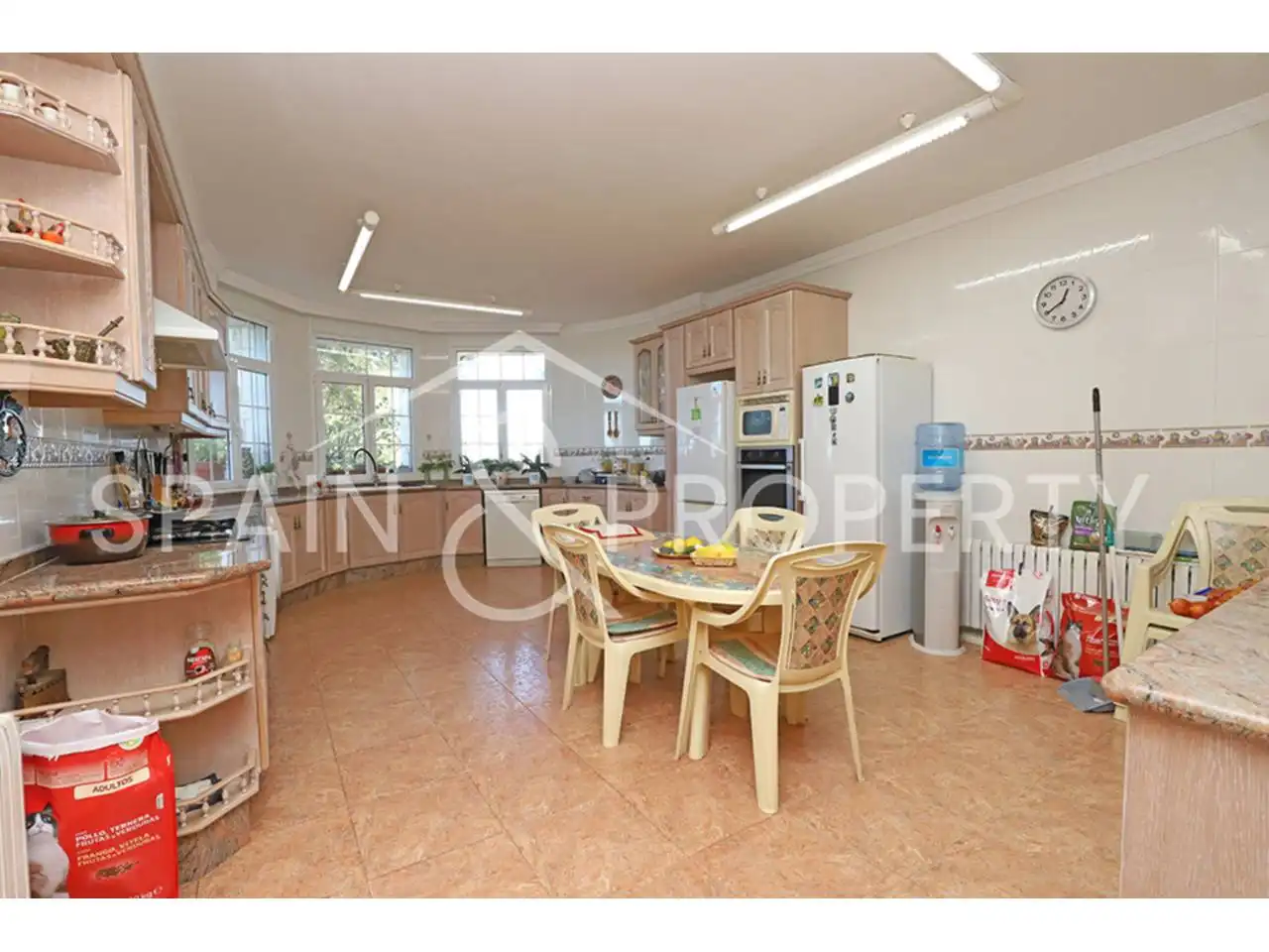Cocina de Casa o chalet en venta en Turís con Aire acondicionado, Calefacción y Jardín privado