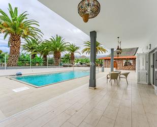 Swimming pool of House or chalet for sale in Arona  with Air Conditioner, Heating and Terrace