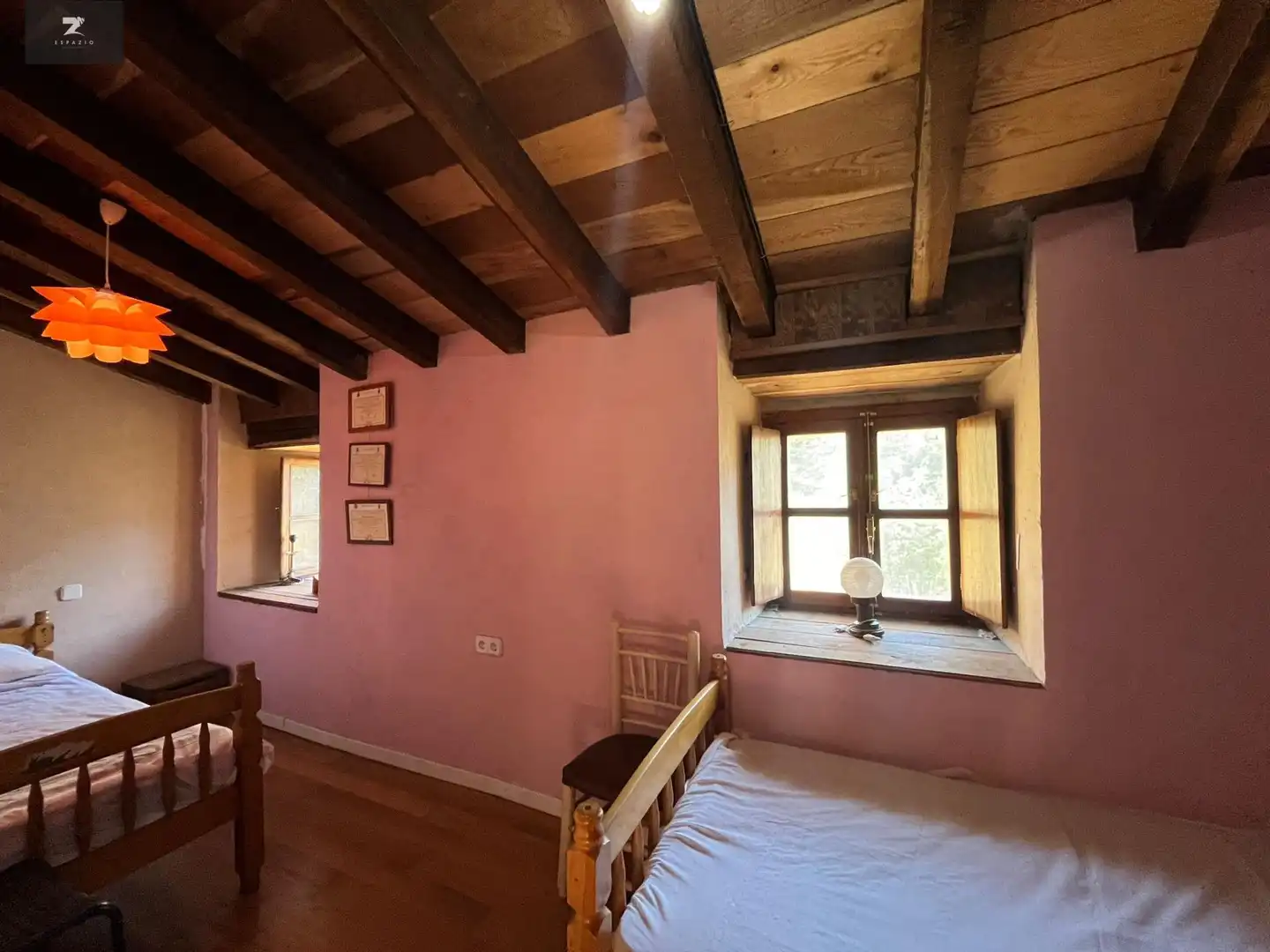Habitación de Finca rústica en venta en Vega de Pas con Jardín privado y Terraza