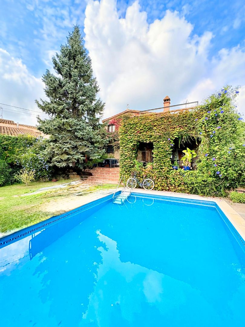 Swimming pool of House or chalet for sale in Foixà  with Heating, Private garden and Terrace