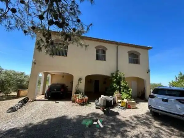 Casa rústica amb piscina en venda a Baeza, imagen 7