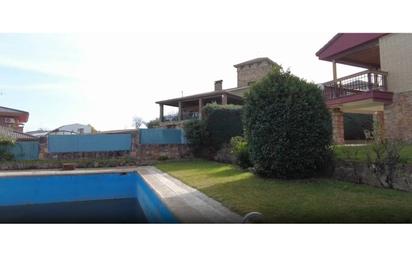 Piscina de Casa o xalet en venda en El Molar (Madrid) amb Calefacció, Jardí privat i Terrassa