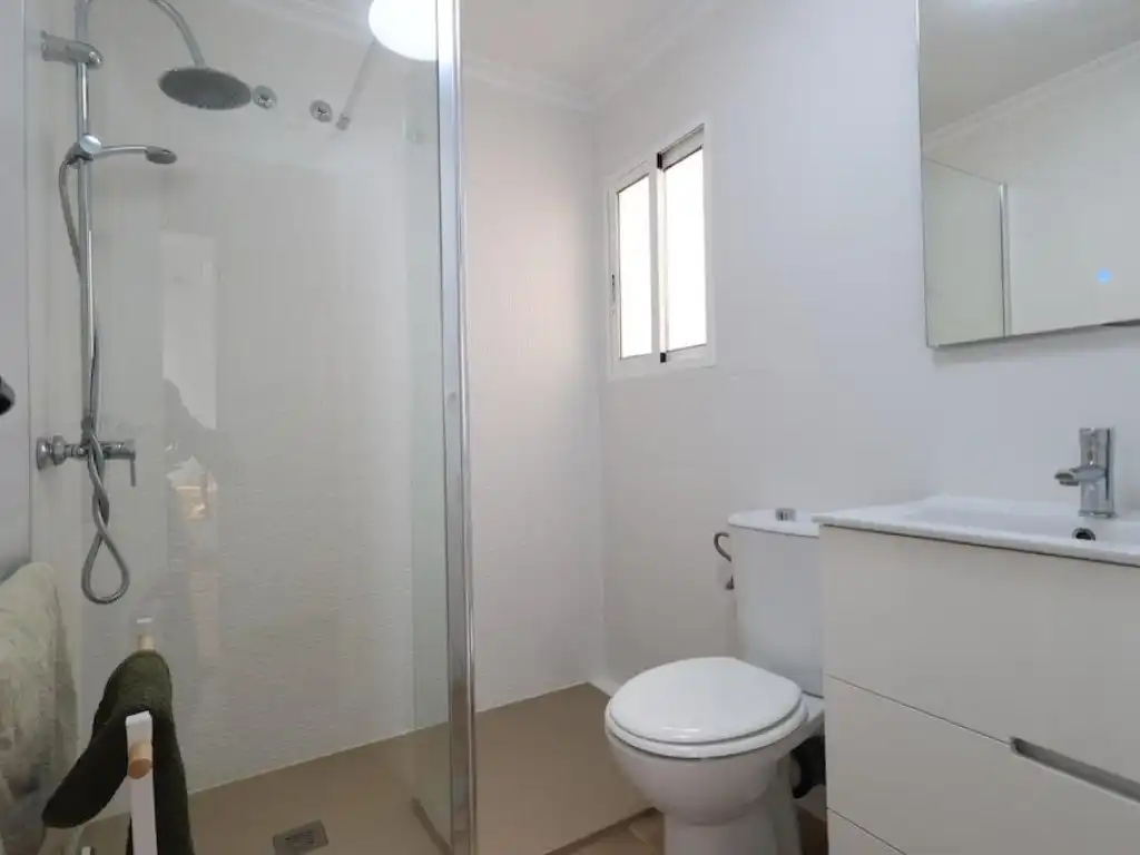 Badezimmer von Maisonette zum Verkauf in Orihuela mit Klimaanlage, Terrasse und Schwimmbad