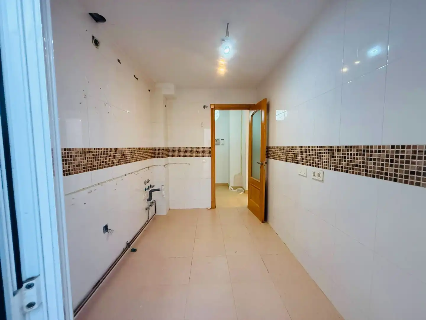 Kitchen of Flat for sale in Vélez-Málaga  with Air Conditioner, Heating and Storage room