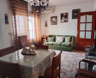 Living room of Single-family semi-detached for sale in Villanueva de la Reina  with Air Conditioner and Balcony