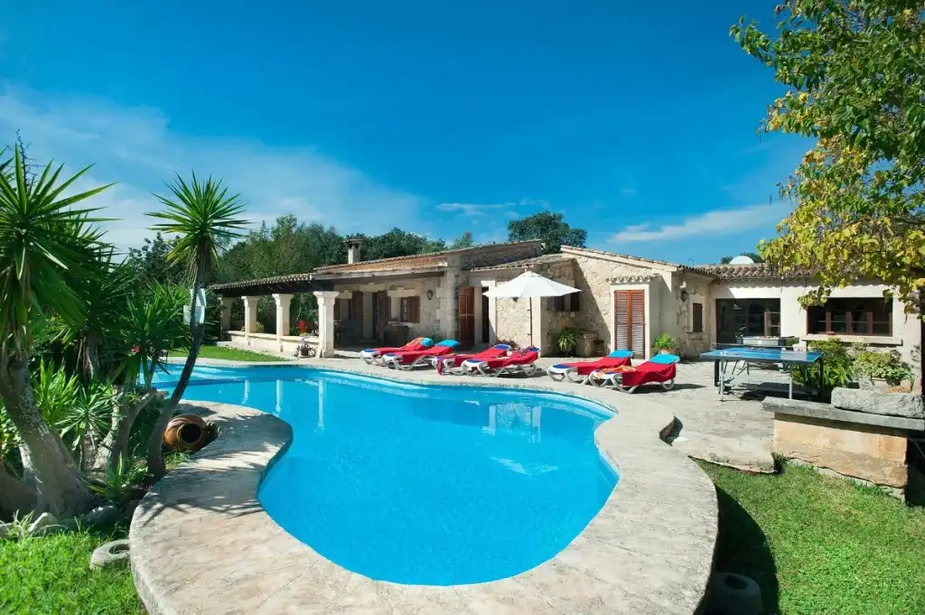 Landhaus mit Pool zum Verkauf in Pollença Poble