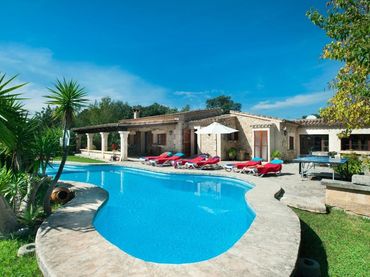 Casa rústica con piscina en venta en Pollença Poble