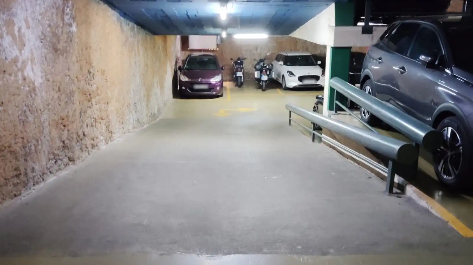 Parking of Garage for rent in Barcelona
