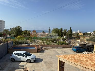 Villa con balcone in vendita a Platja de Vila Joiosa