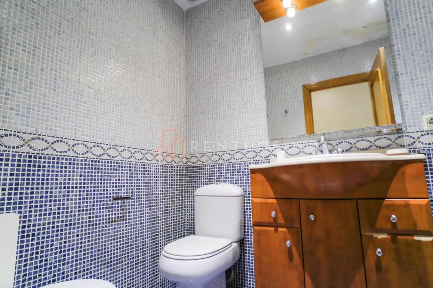 Bathroom of Ground floor for sale in Barcelona  with Heating