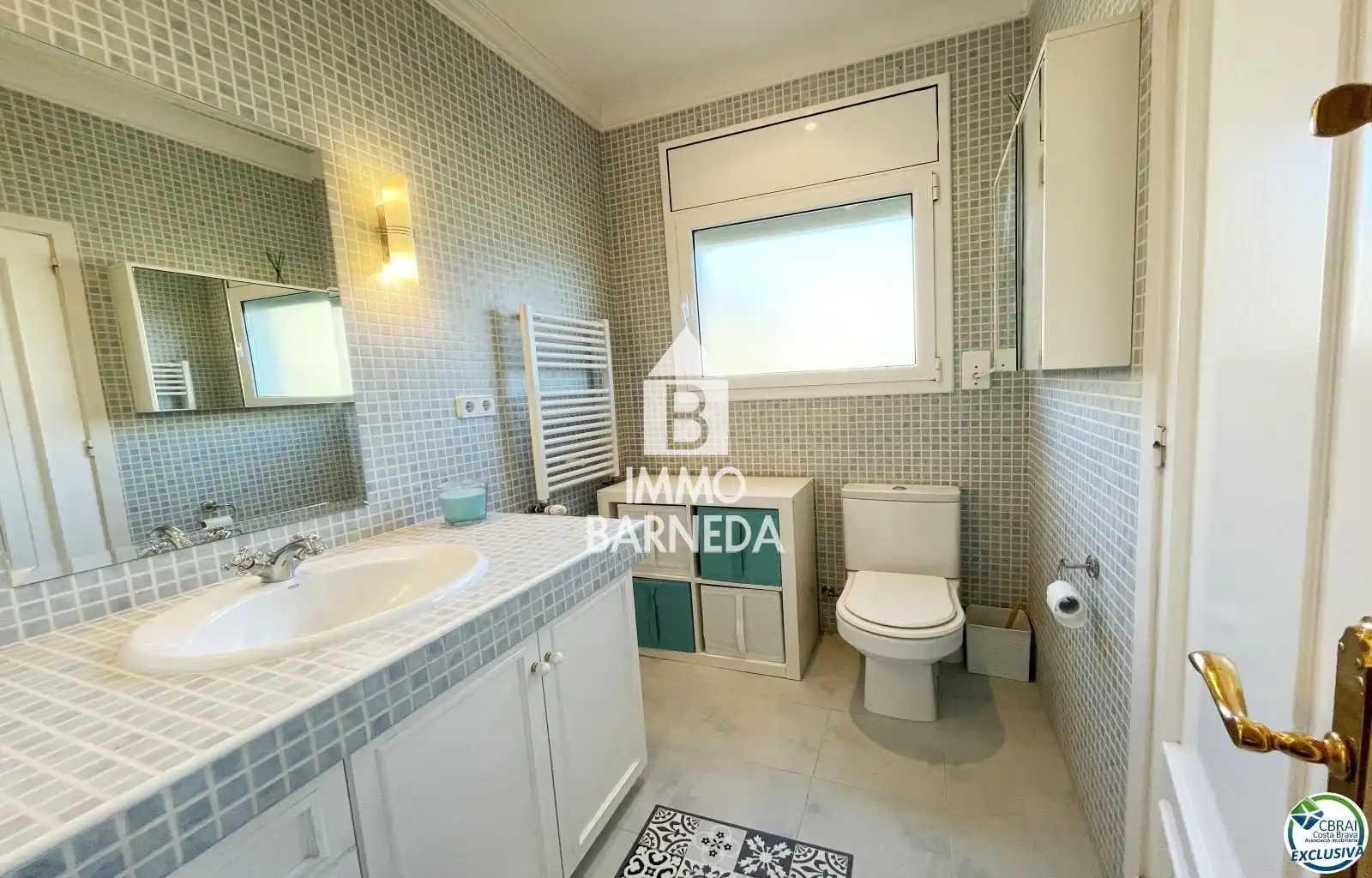 Bany de Casa o xalet en venda en Roses amb Aire condicionat, Calefacció i Jardí privat