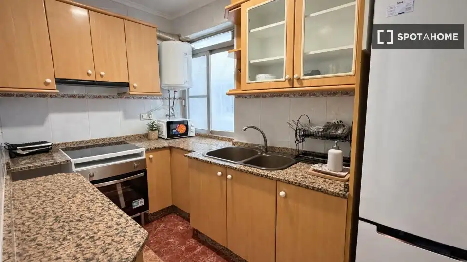 Cocina de Piso de alquiler en Valencia con Aire acondicionado, Calefacción y Amueblado