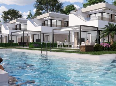 Chalet de obra nueva con piscina en venta en Avenida Severiano Ballesteros