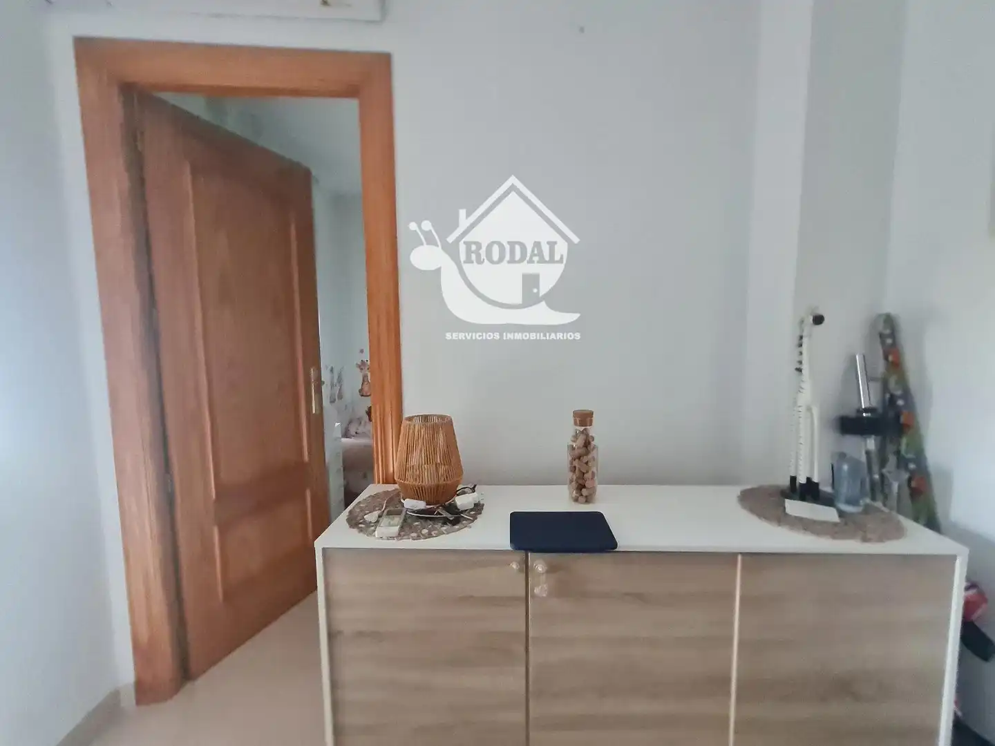 Wohnung zum Verkauf in Huércal de Almería mit Klimaanlage, Heizung und Terrasse