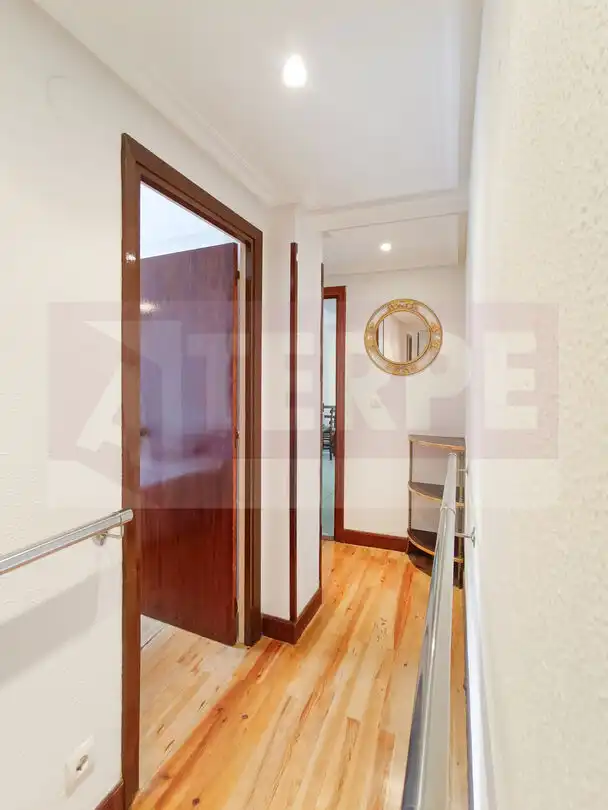 Piso en venta en Lezo con Calefacción, Trastero y Balcón