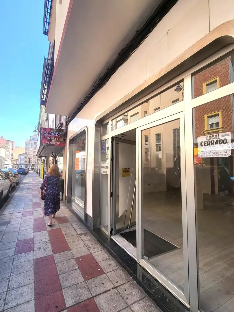 Geschaftsraum zur Miete in León Capital  mit Klimaanlage