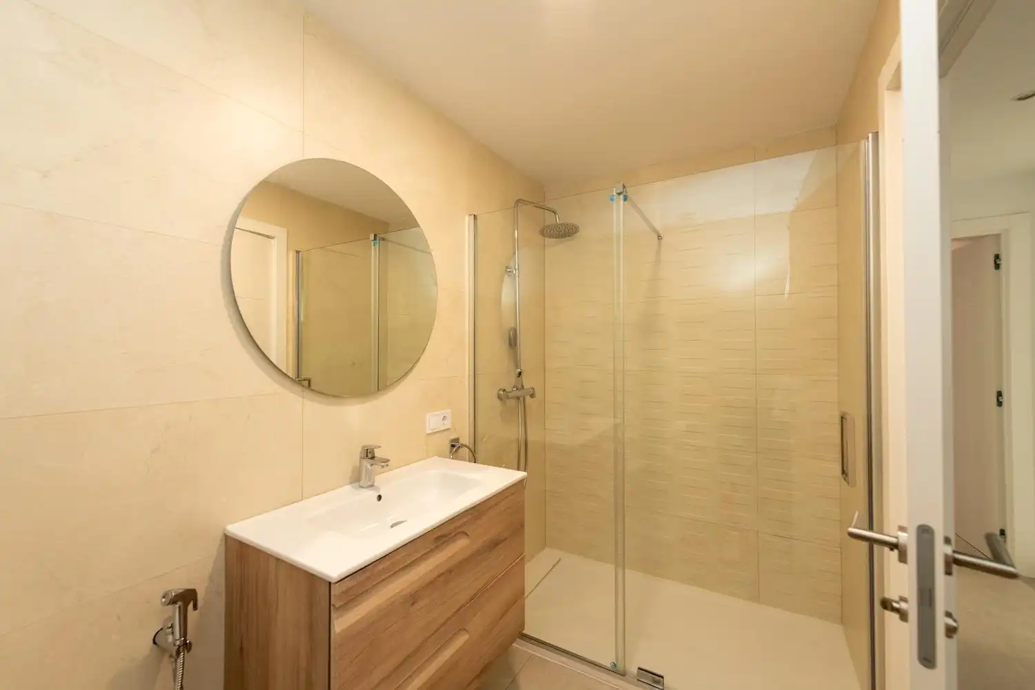 Badezimmer von Haus oder Chalet zur Miete in El Campello mit Klimaanlage, Privatgarten und Terrasse