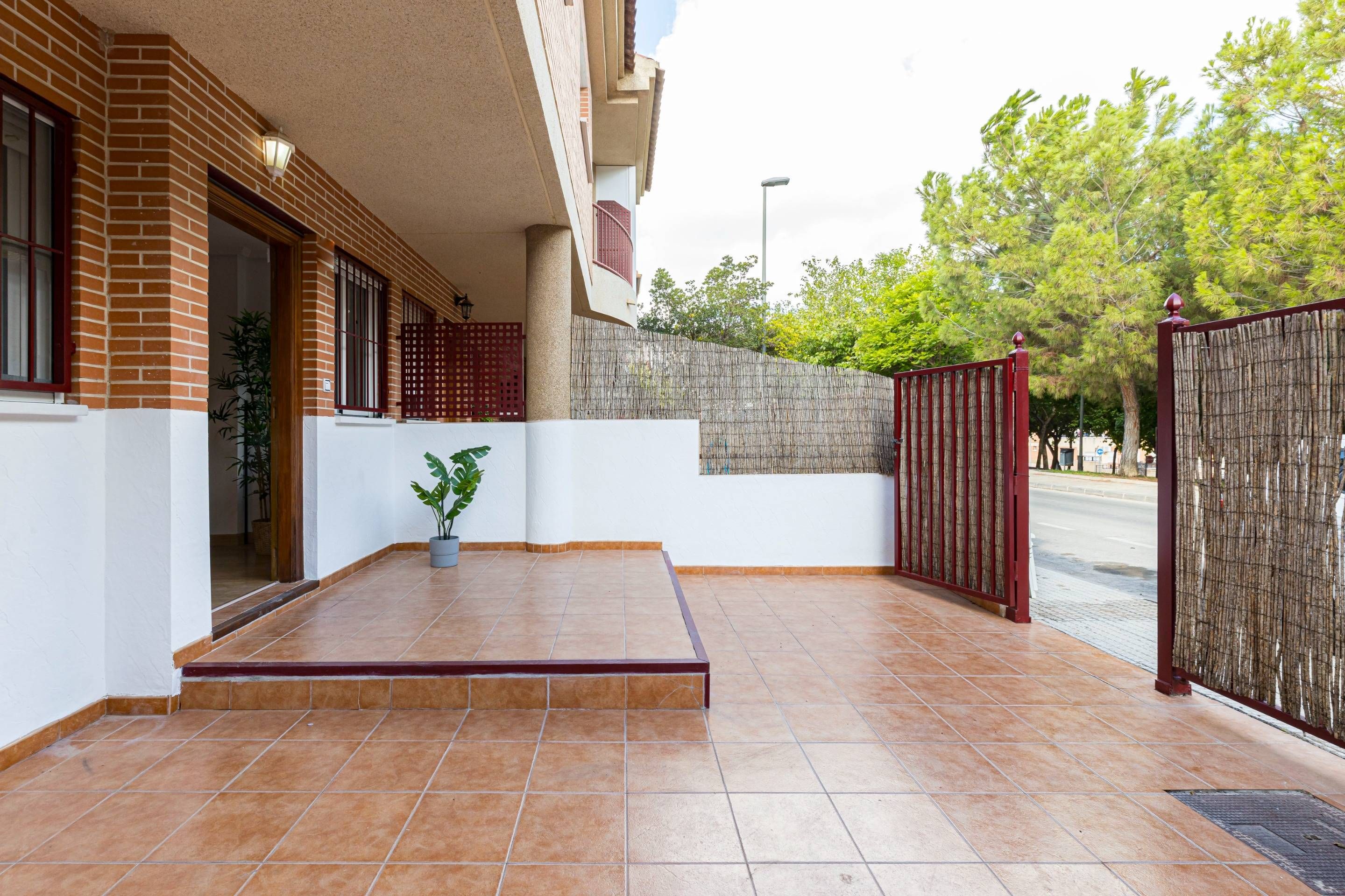 Vista exterior de Casa adosada en venda en  Murcia Capital amb Parquet i Terrassa