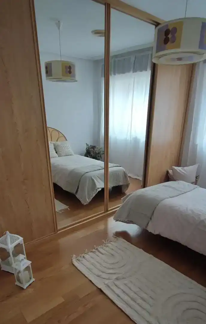 Dormitori de Pis en venda en Toreno amb Parquet, Traster i Balcó