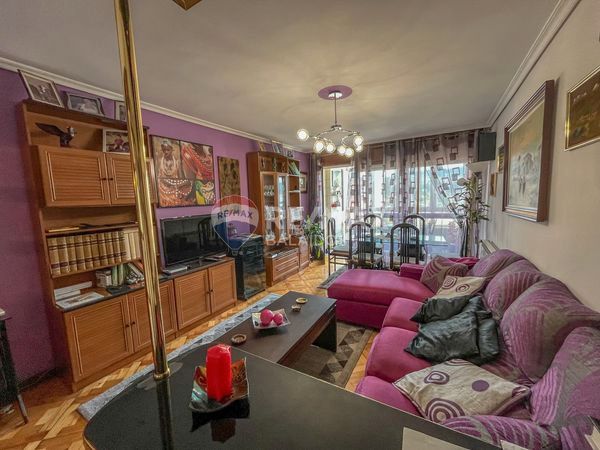 Living room of Flat for sale in Vigo   with Heating, Parquet flooring and Terrace