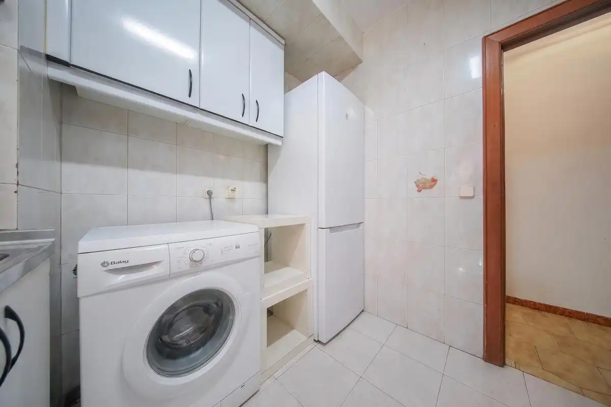 Cocina de Piso en venta en Madrid con Calefacción, Terraza y Amueblado