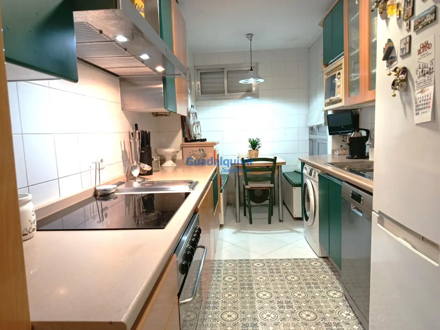 Cocina de Piso en venta en Sevilla con Aire acondicionado, Terraza y Trastero