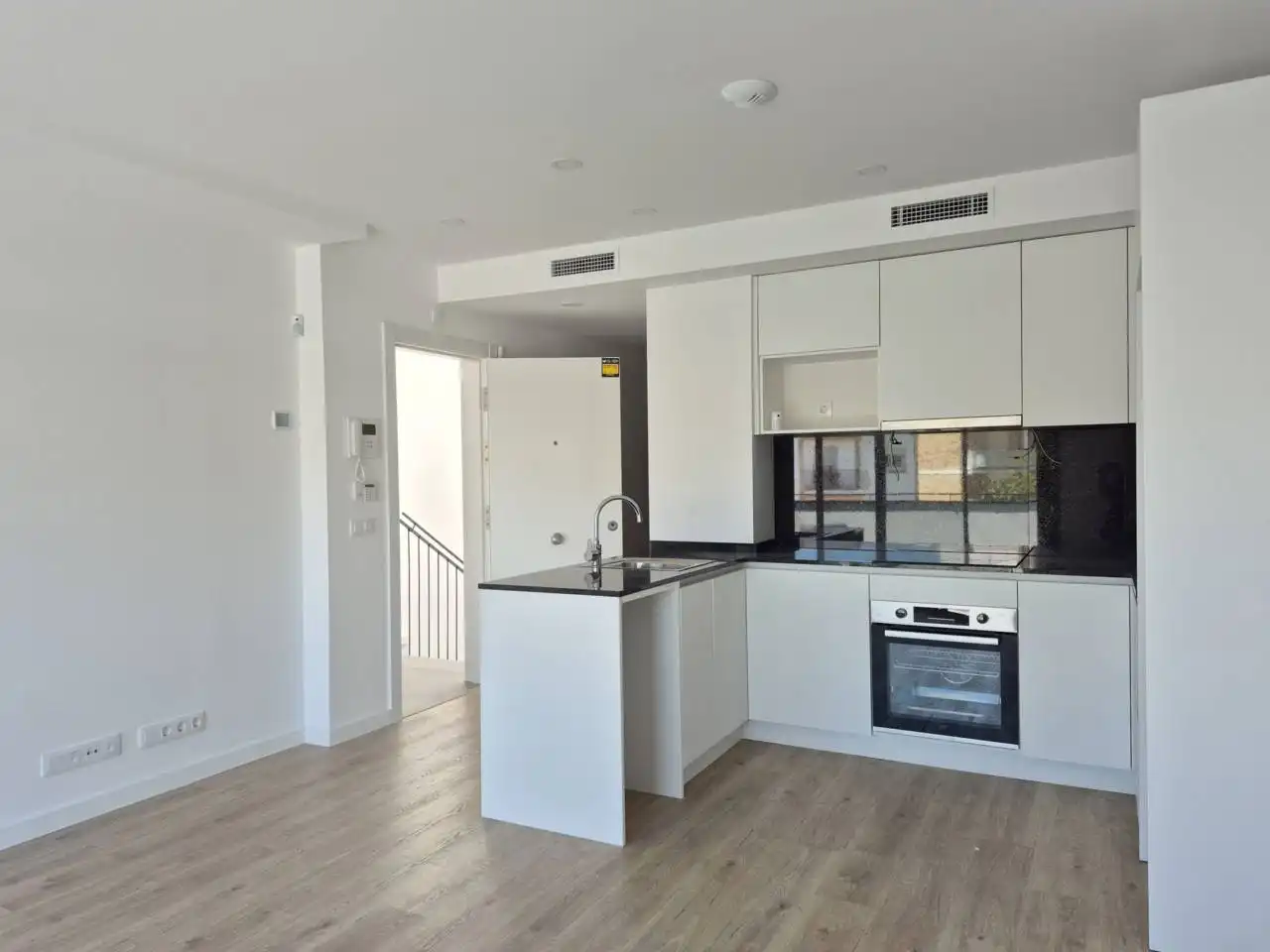Cocina de Apartamento en venta en Cubelles con Aire acondicionado, Calefacción y Parquet