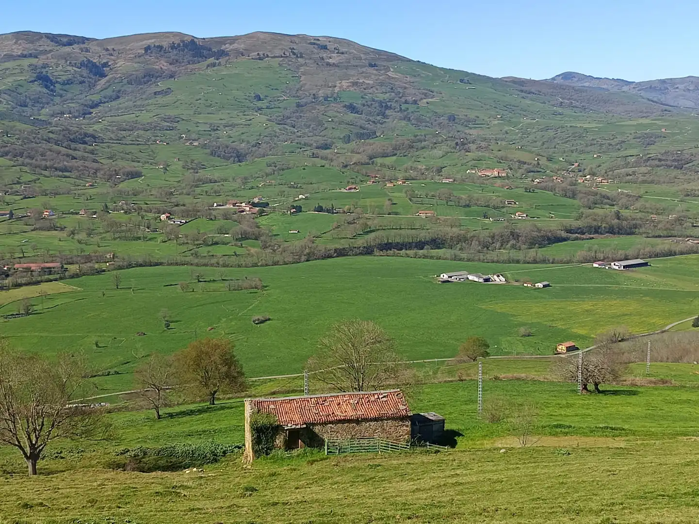 Land for sale in Villacarriedo