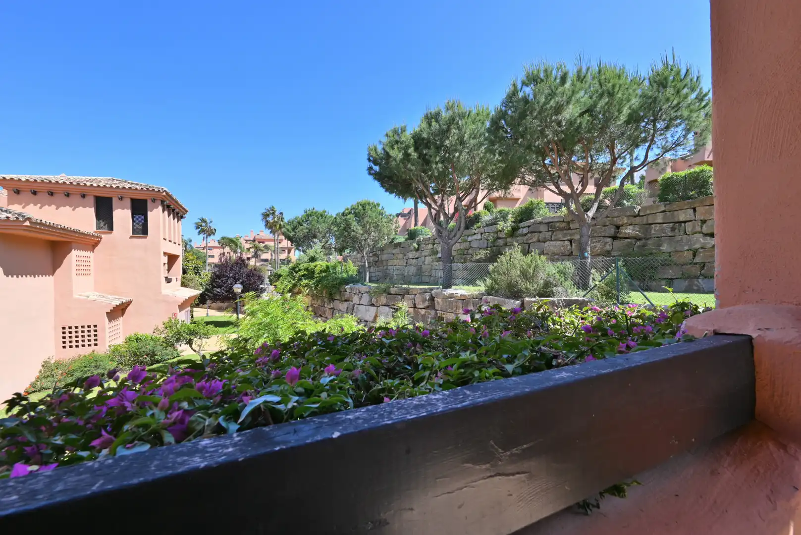 Jardín de Ático en venta en Ojén con Aire acondicionado, Terraza y Trastero