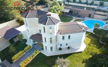 Vista exterior de Casa o xalet en venda en Borriol amb Aire condicionat, Calefacció i Jardí privat