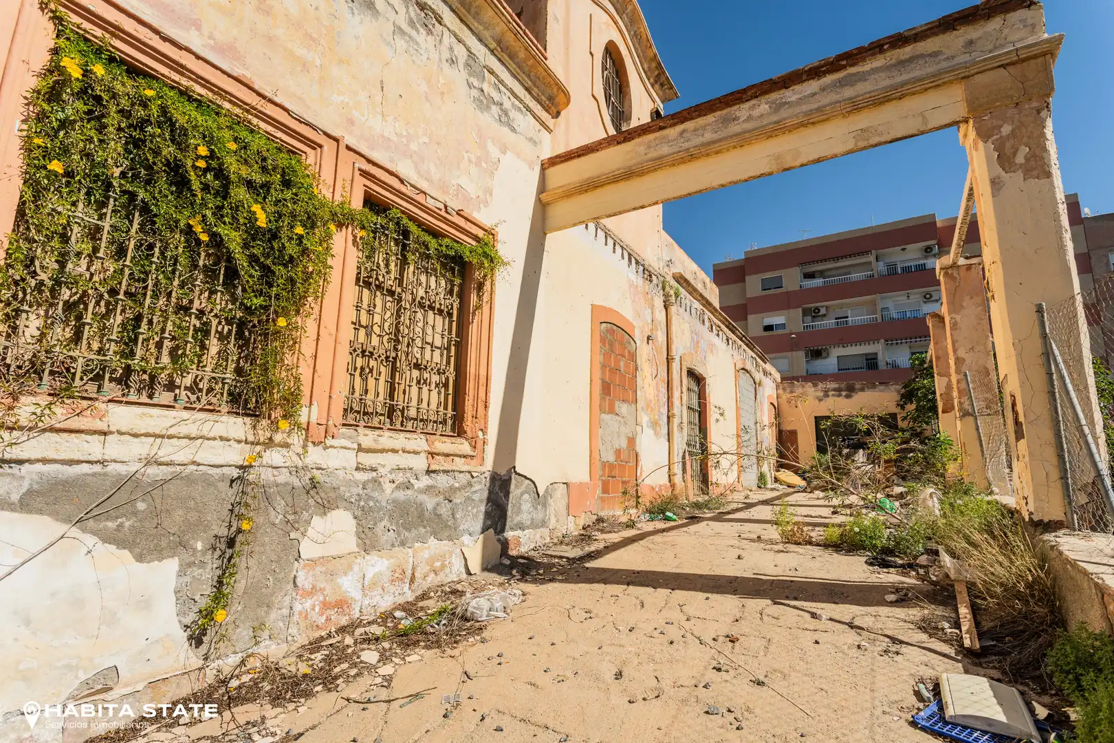 Außenansicht von Residential zum Verkauf in Almería