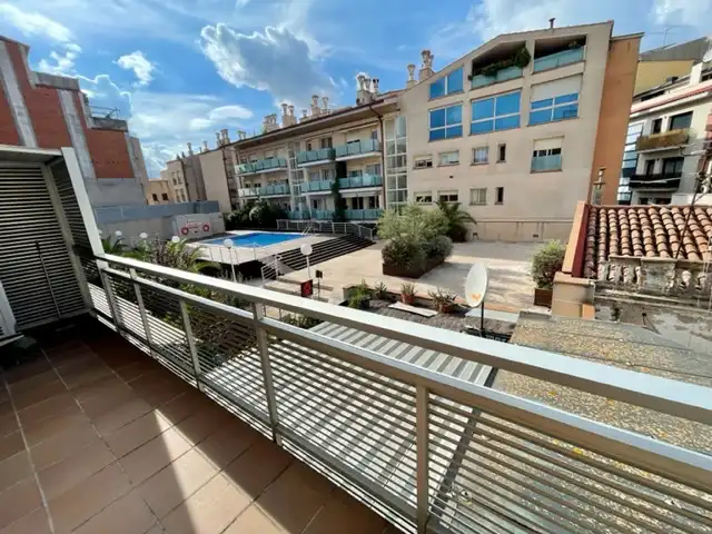 Àtic de lloguer a Carrer de Valldoreix, Centre - Estació