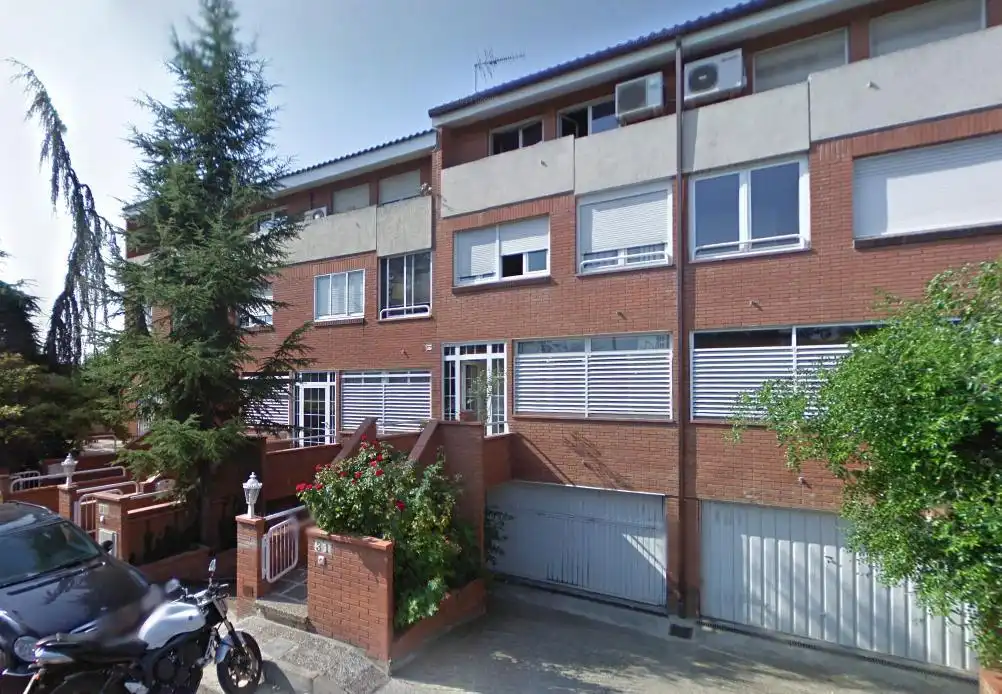 Exterior view of Houses for sale in Lleida